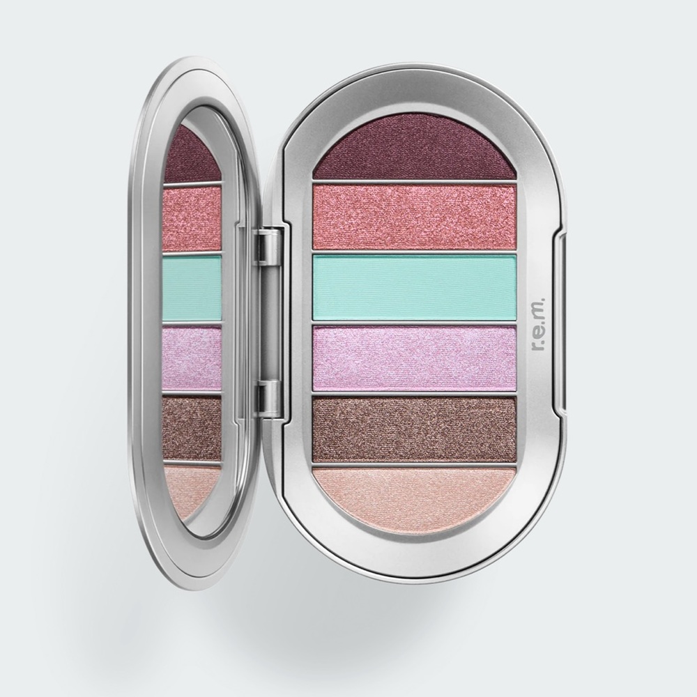 REM beauty midnight shadows
02_eyeshadow palette